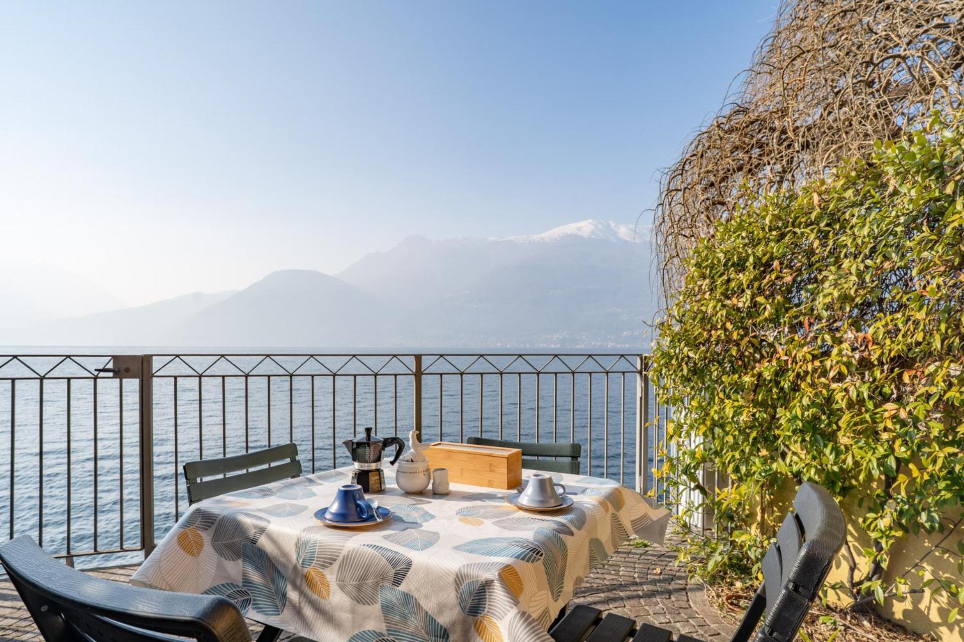 Il Glicine Sul Lago - Wisteria On The Lake Bellano Exterior foto